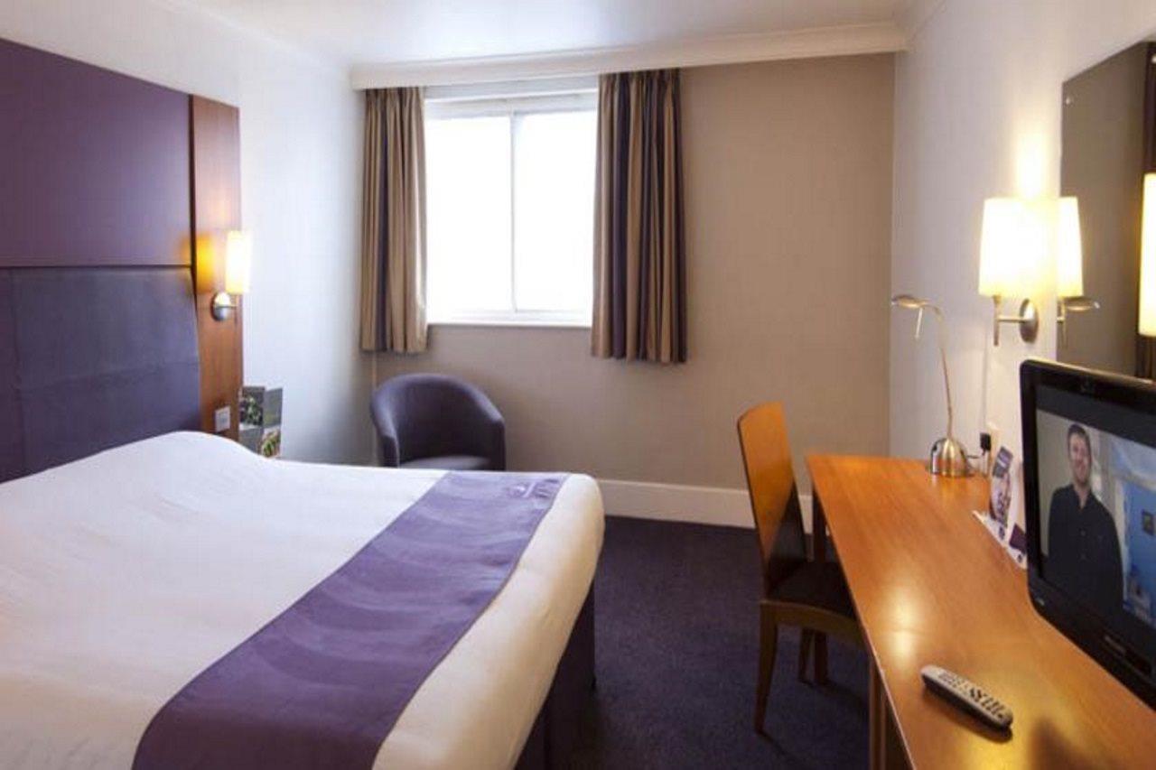 Premier Inn Blackpool East Kültér fotó